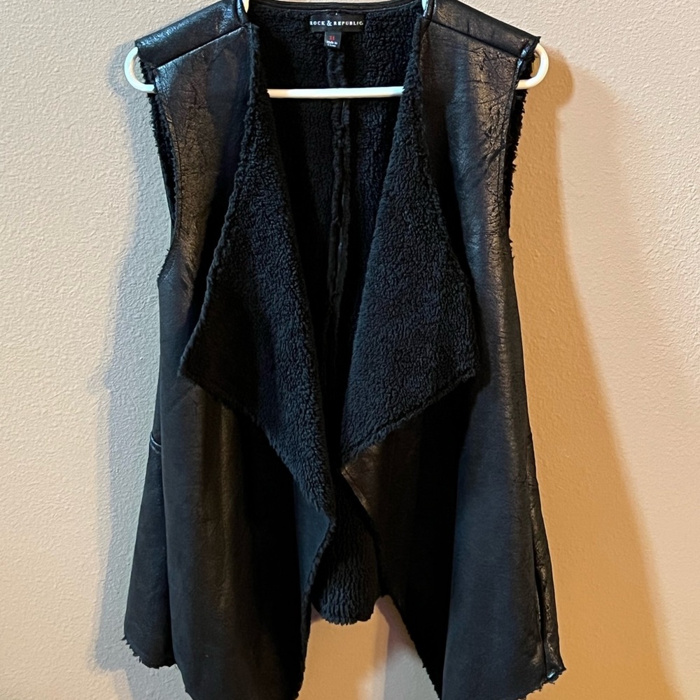 Rock & Republic vest black